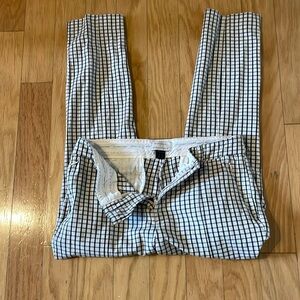 Super cute anthropologie , essential slim pants size 4
